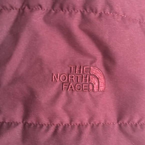 NWT!! North Face Merriewood Rev Vest - Picture 7 of 7